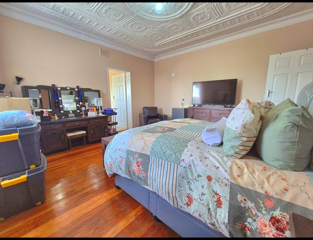 5 BEDROOM HOUSE FOR SALE IN BRENTHURST